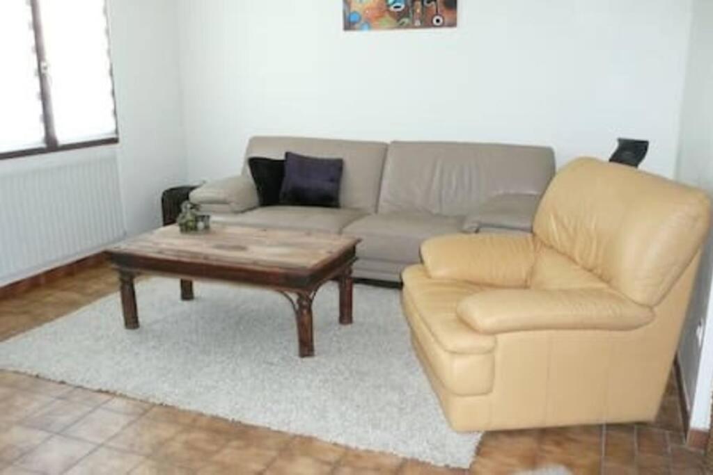 L'Haubette Villa Courtisols Luaran gambar