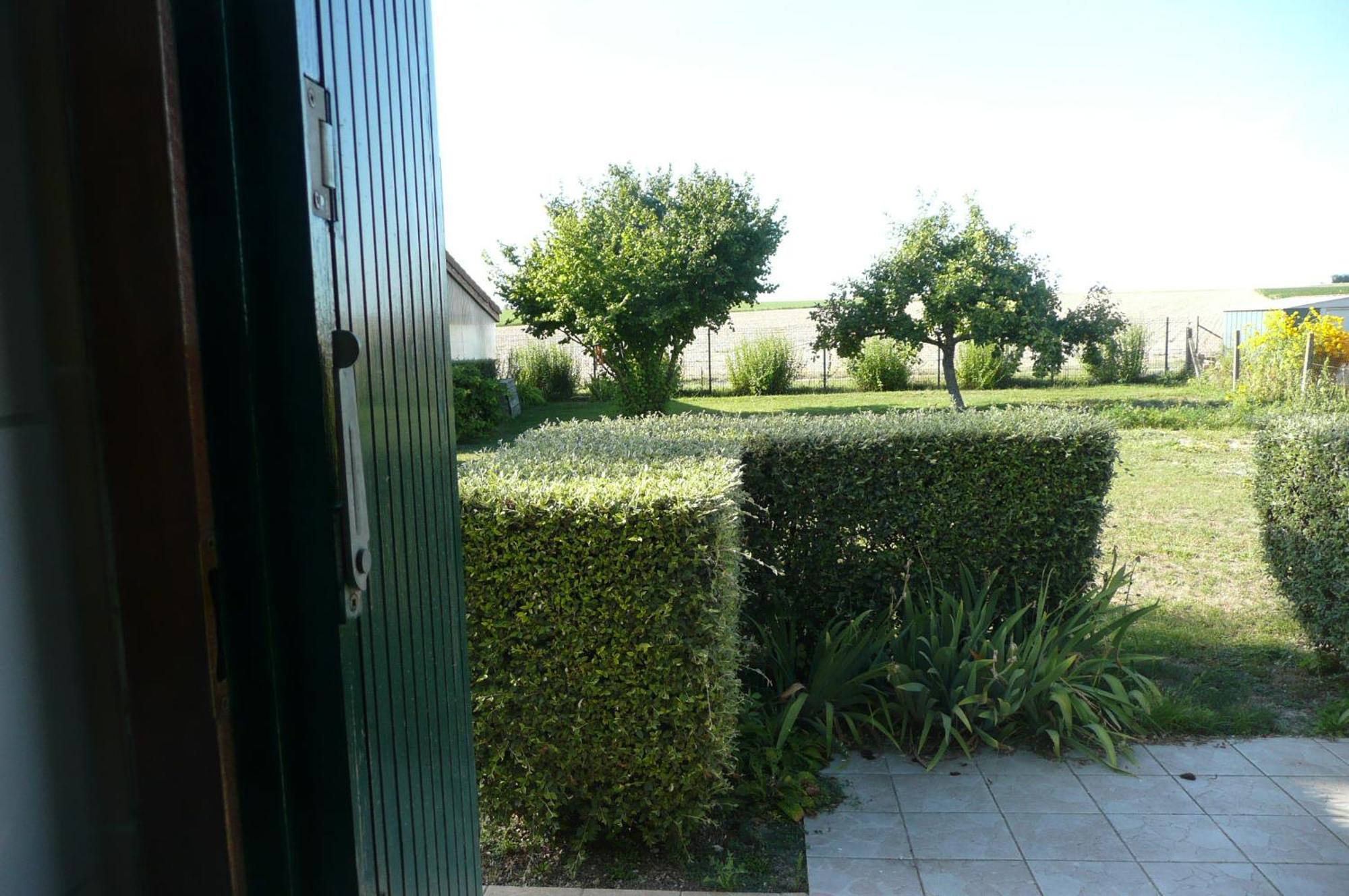 L'Haubette Villa Courtisols Luaran gambar